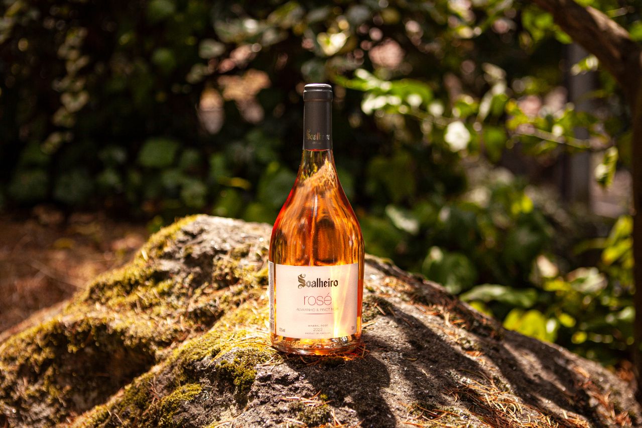 Soalheiro-Mineral-Rosé-2022-Um-blend-inusitado