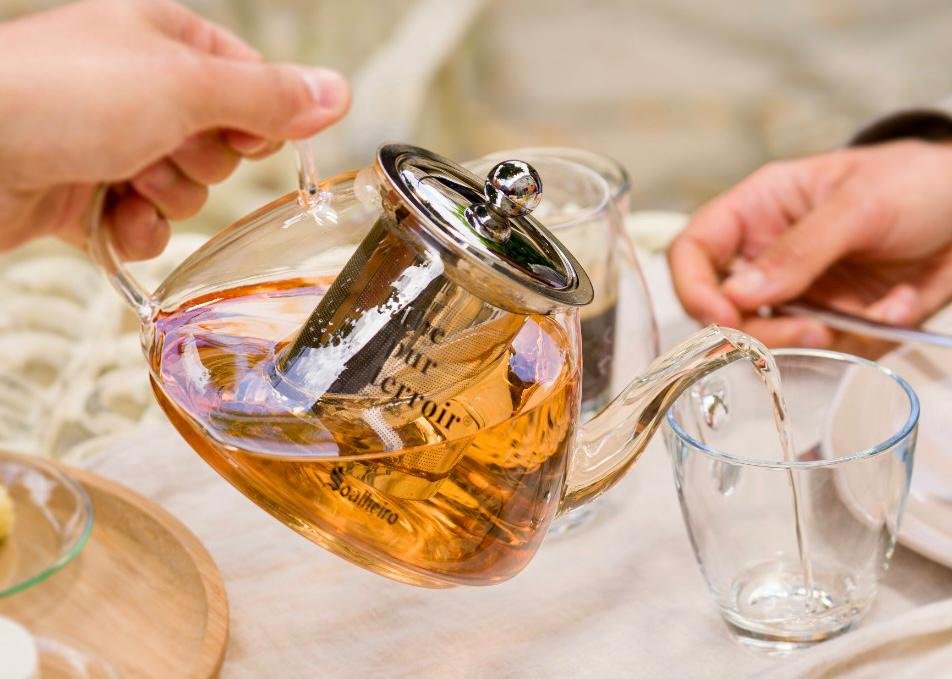 https://soalheiro.com/wp-content/uploads/2022/07/Bule-Tea-pot-The-Pur-Terroir-Infusao-Herbal-Tea.jpg