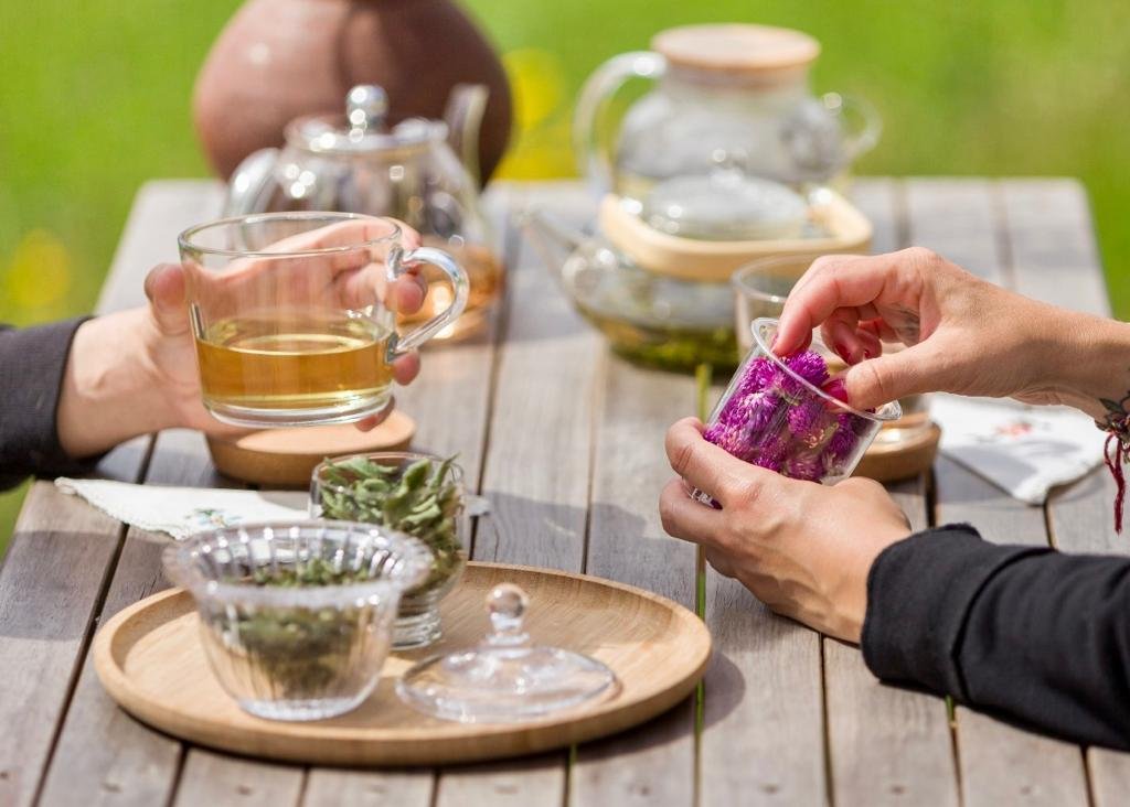 Herbal Tea or Herbal Infusion: What's the Difference?